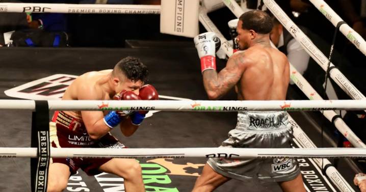 Pitbull Cruz y Lamont Roach protagonizan una tremenda batalla que termina en empate tras 12 rounds