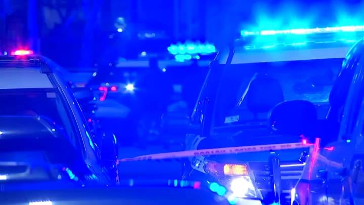 Aurora officer fires shot during police impersonator call