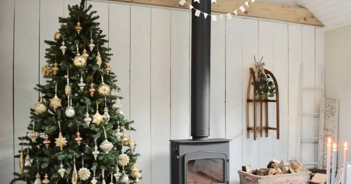 ‘Beautifully realistic’ artificial tree gets price slashed by £160 weeks before Christmas