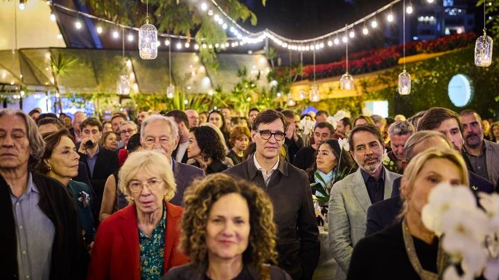 Un continente embalsamado