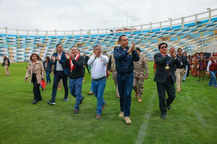 Presidente José Jerí visita central de videovigilancia y estadio Inca Garcilaso del Cusco