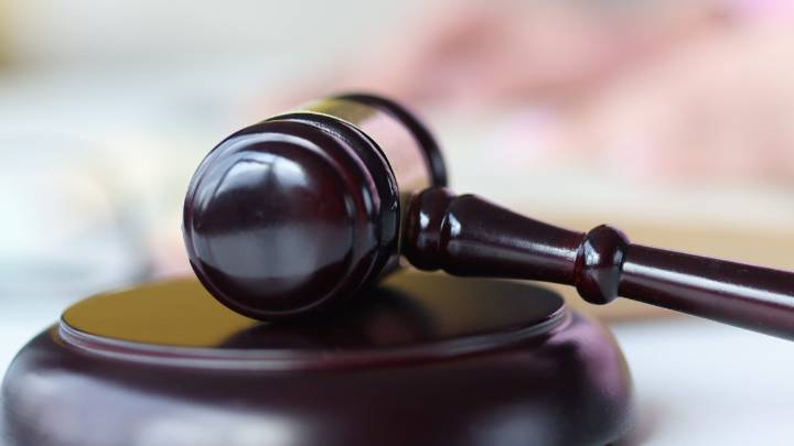 Concord man faces prison for selling fake Willie Mays items