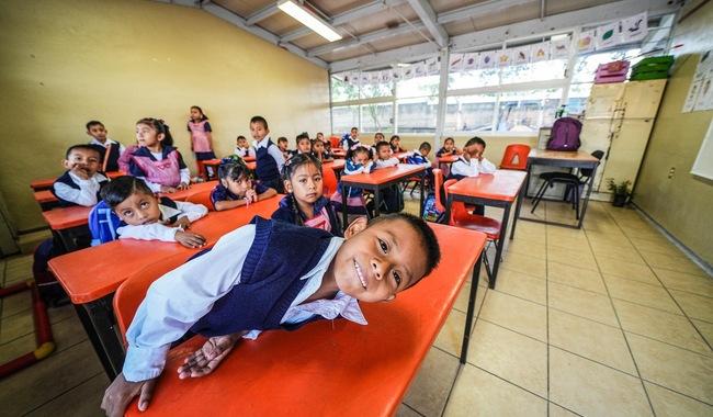 Durante el ciclo escolar 2024–2025, la Beca Universal Rita Cetina alcanzó 8 millones 864 mil beneficiarios