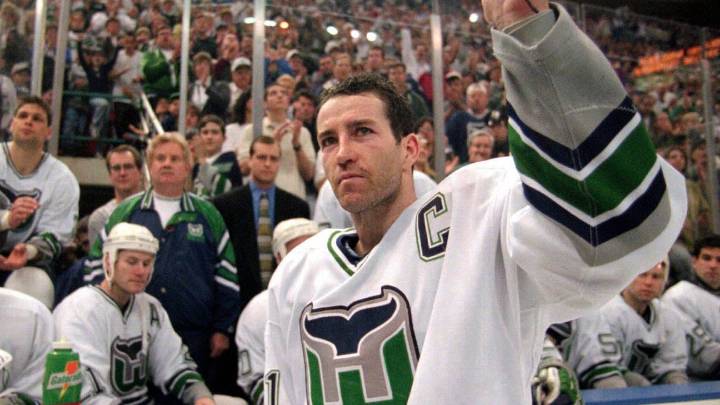 Kevin Dineen, NHL player-turned-coach, reveals he has pancreatic cancer