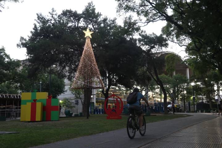 Navidad en las plazas: la Ciudad organiza actividades gratuitas para celebrar en familia