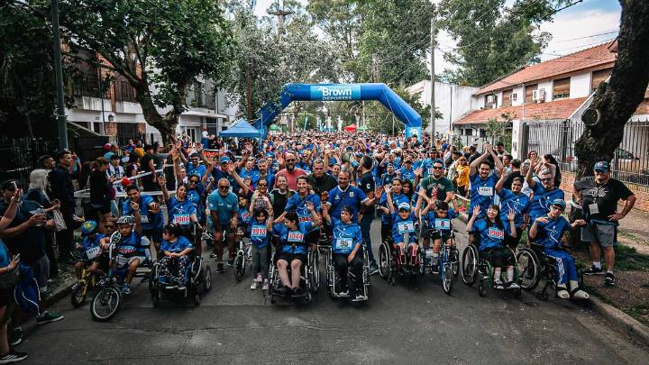 Miles de personas participaron de la “Carrera por Todos” en Almirante Brown
