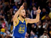 Video: Stephen Curry y un nuevo tiro imposible