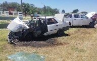 Accidente vial: dos heridos tras colisionar un Renault 9 y una camioneta Toyota en Ruta Provincial 2