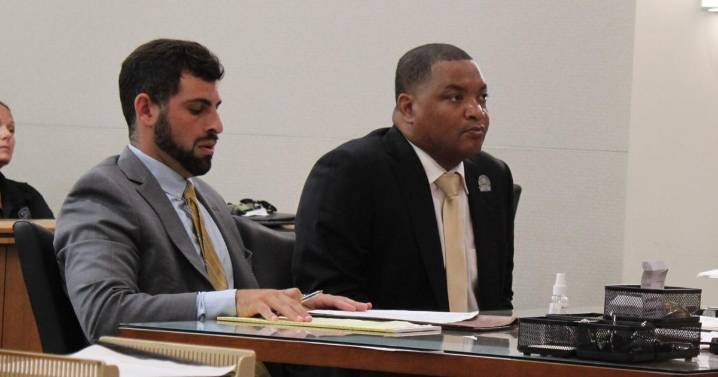 Court mulling whether jury can hear from Atlantic City High School counselor in Small abuse trial