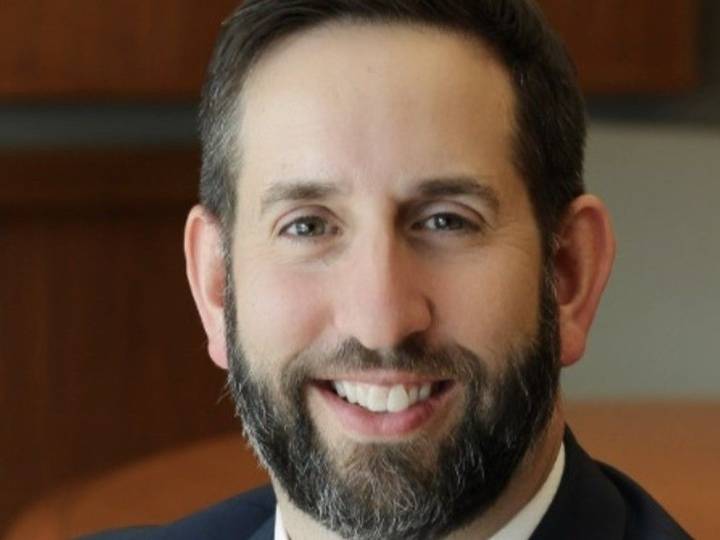 Alberta Health Services CEO on leave, new interim head named