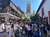 Inicia multitudinaria peregrinación de los Favorecidos de Puerto Vallarta a la Guadalupana