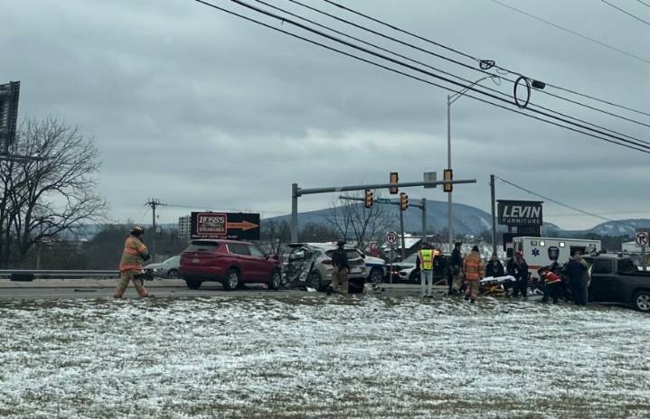Serious crash on busy Altoona roadway, investigation underway