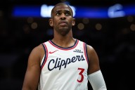 Chris Paul Offers 7-Word Response to Stunning Clippers Decision