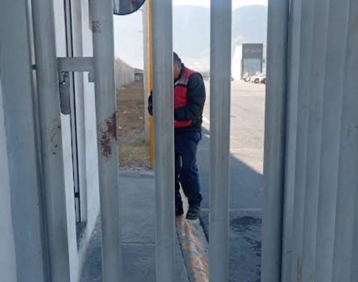 Mujer trans va a pedir trabajo y le niegan el ingreso a empresa