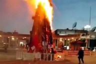 Queman árbol navideño en Michoacán tras 'abuso policial'