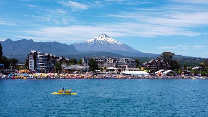 Sernageomin responde tras auditoría de Contraloría que apunta a "débil monitoreo" de Volcán Villarrica