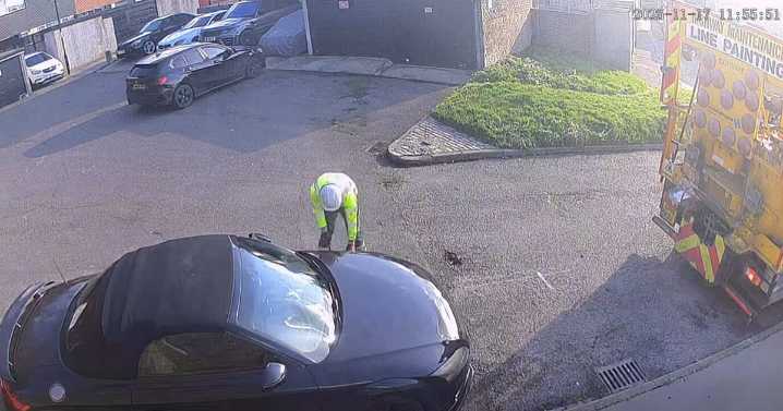 Croydon driver given parking fines after disabled bay painted around his parked Audi