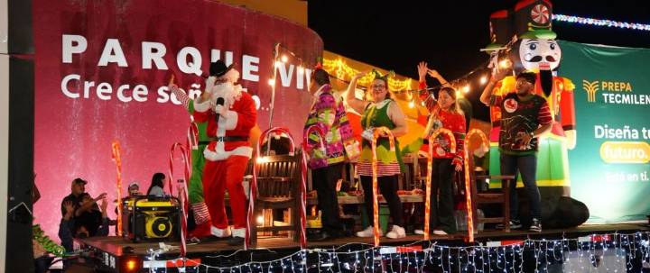Nuevo Laredo vibra con la magia del Desfile Navideño 2025; familias salen a las calles a vivirlo