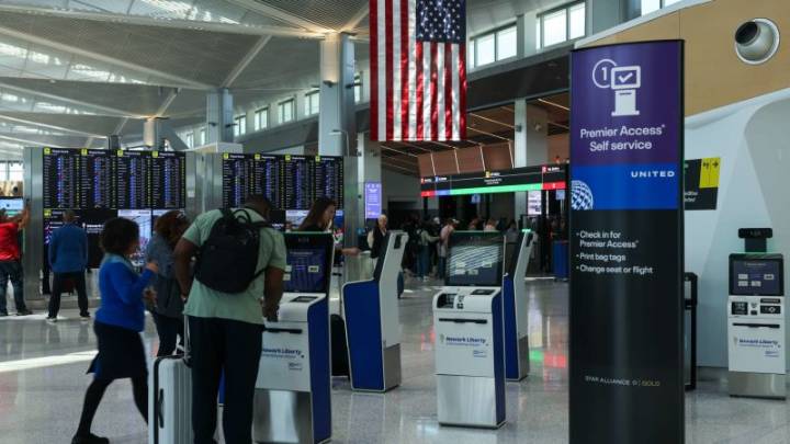 EE.UU. planea nuevo requisito para algunos visitantes: 5 años de información de sus redes sociales