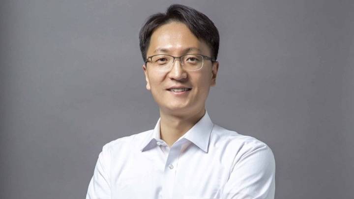 CEO of South Korean online retail giant Coupang resigns over data breach