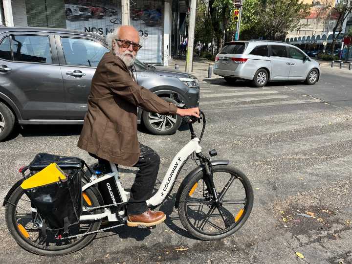 La Casa de la Cultura de Juchitán acoge exposición de Gabriel Macotela