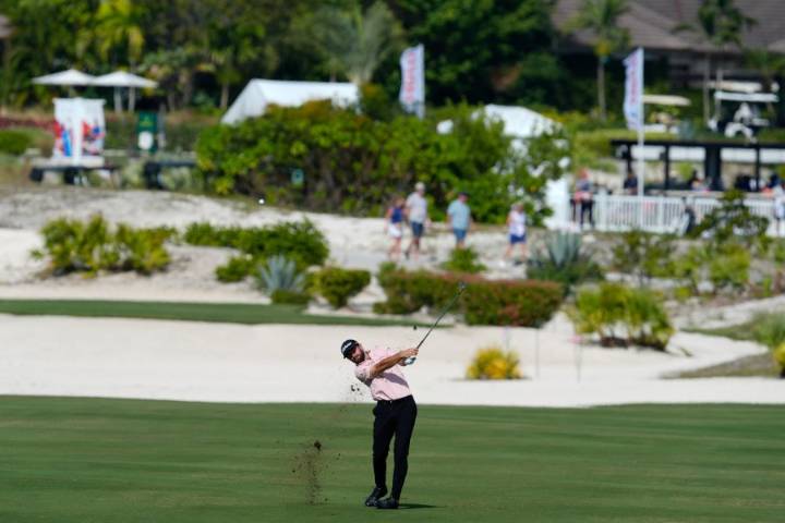 Cameron Young and J.J. Spaun part of another 5-way tie for the lead in the Bahamas