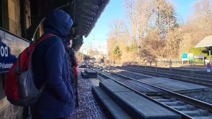 Disabled train causes suspension of SEPTA Paoli/Thorndale line