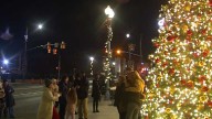 Anniston kicks off holiday season with tree lighting ceremony