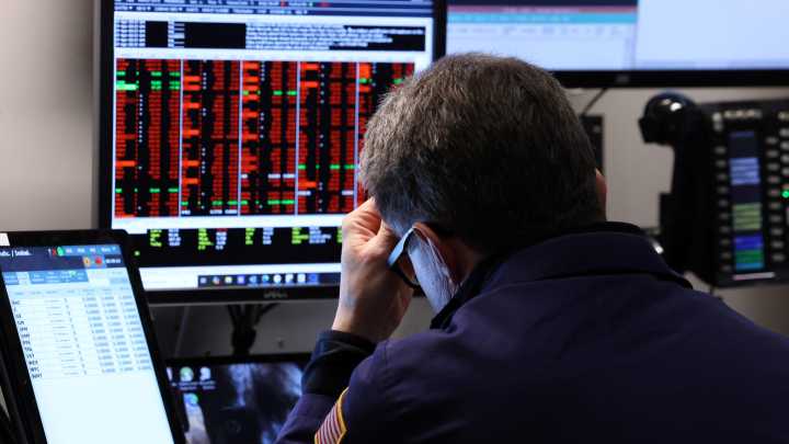 With next Fed interest rate cut in sight, Wall street rebounds, a bit