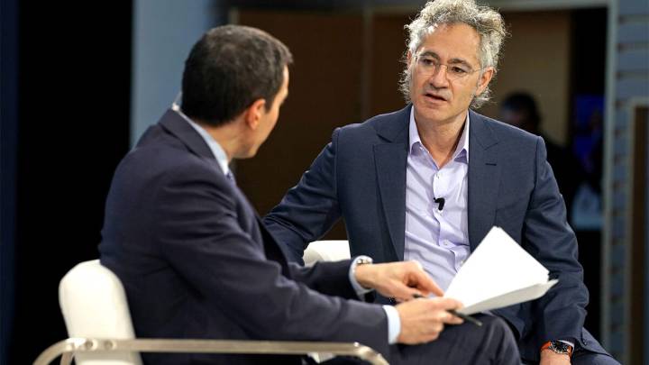 Palantir CEO Says Making War Crimes Constitutional Would Be Good for Business