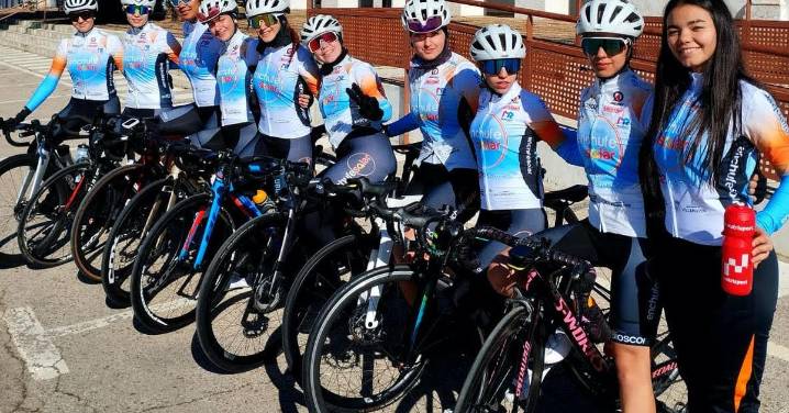 ENEICAT y el Equipo Ciclista EnchufeSolar firman un acuerdo de filialidad para impulsar el desarrollo del ciclismo femenino