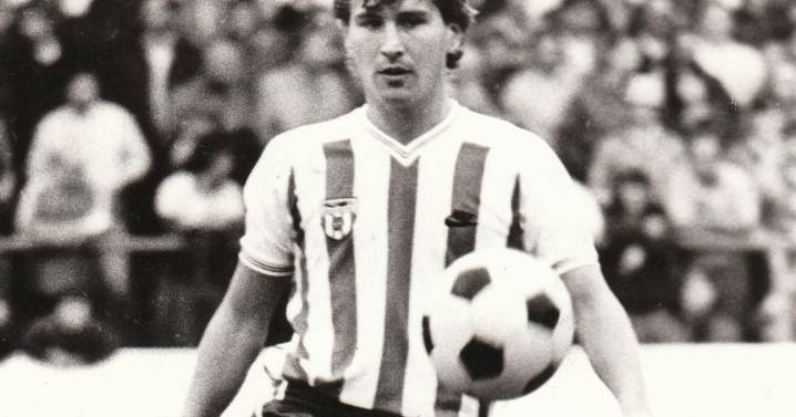 Sunderland mourning death of legendary former striker Gary Rowell