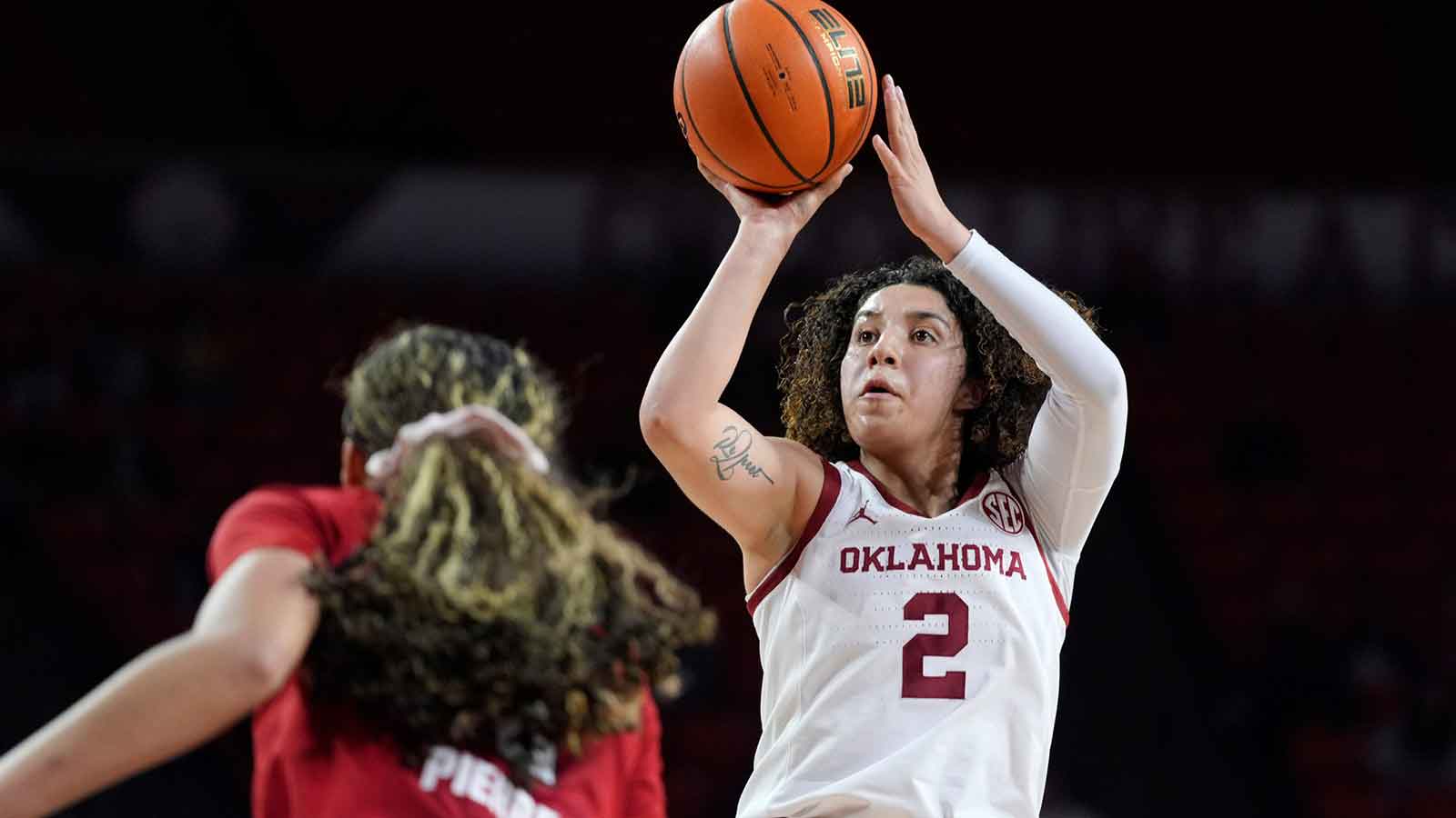 Oklahoma women’s basketball coach drops truth bomb after Aaliyah Chavez’s elite performance vs. NC State