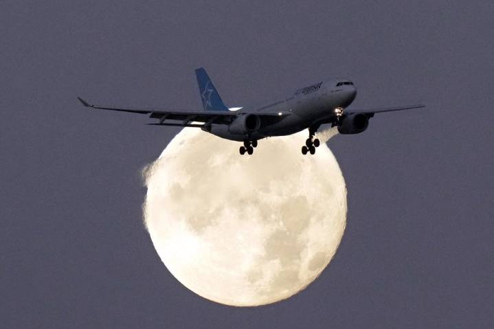 Air Transat pilots notch wage gains topping 50 per cent under tentative deal