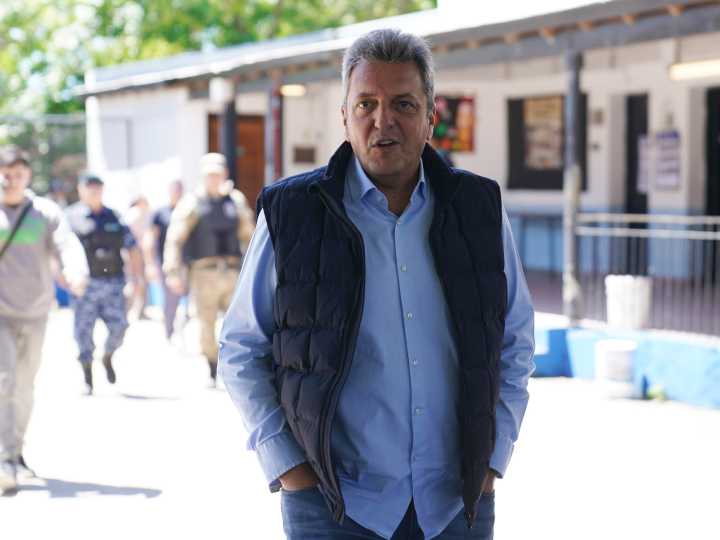 La CGT recibió a Massa: reunión con gusto a poco y dudas por la "ayuda" para frenar la reforma laboral de Milei