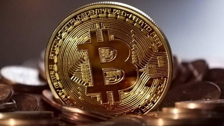 Bitcoin arranca diciembre con tropiezos; reduce su valor en más de 7 por ciento