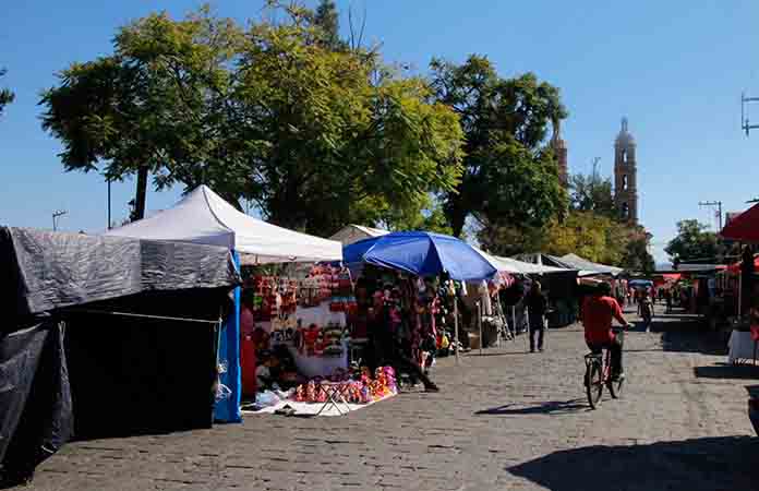 Trabajan bajo control los ambulantes de la Basílica
