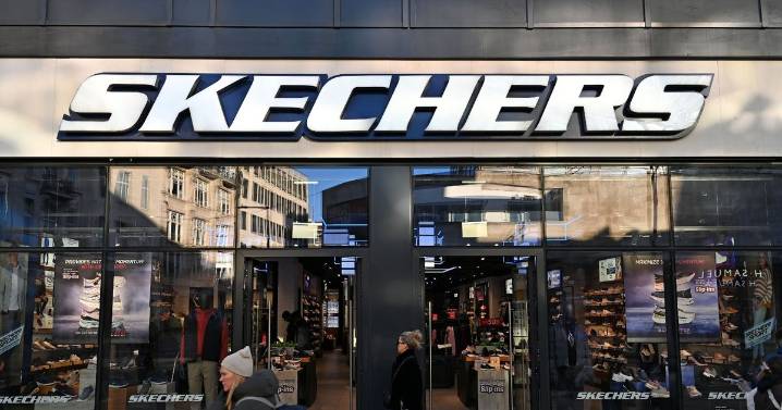 'Comfortable, lightweight and warm' Skechers autumn boots that 'fit like a glove' are £30 off
