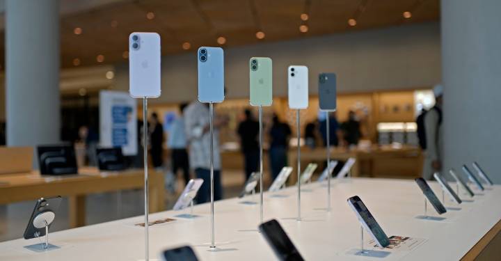 India is ordering Apple and other phone makers to preinstall a state