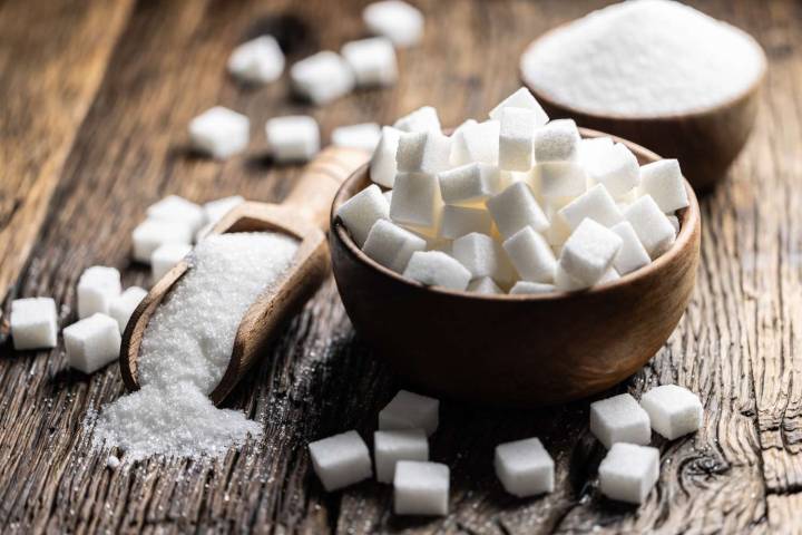 14 Ways Eating Too Much Sugar Can Impact Your Body