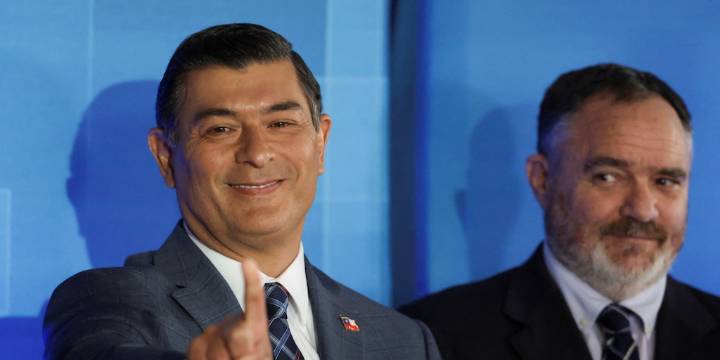 Franco Parisi decidió votar nulo en la segunda vuelta de las elecciones en Chile entre Jeannette Jara y José Antonio Kast