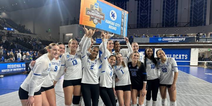 Kentucky Sweeps Creighton to advance to the Final Four