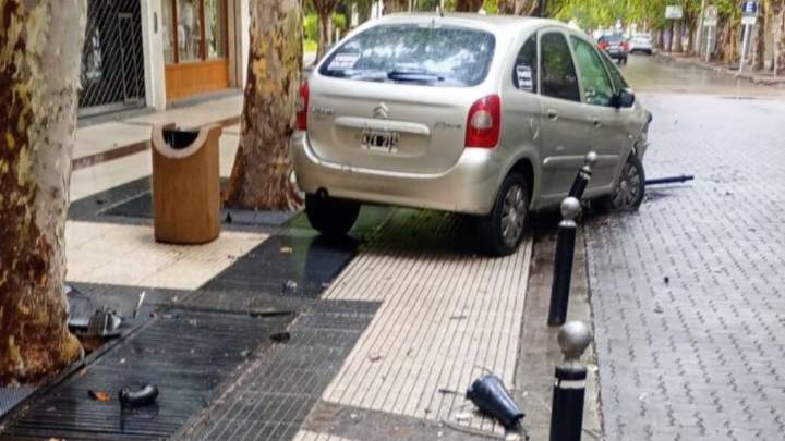 El hombre que chocó y destrozó el Paseo Pellegrini de San Rafael debe pagar $8 millones de multa