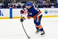 Islanders’ Bo Horvat exits due to lower
