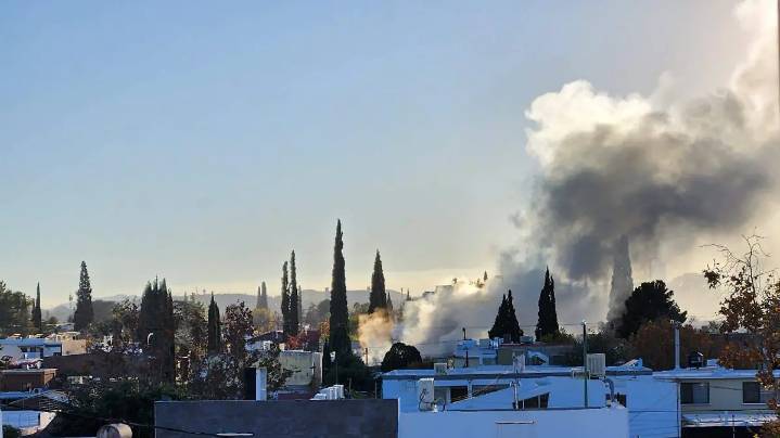 Fuerte incendio genera movilización deja un adulto mayor lesionado en San Felipe