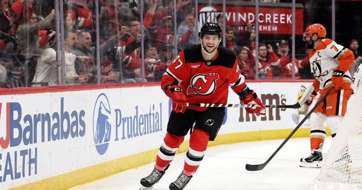 Devils beat the Ducks 4-1 to end a 5-game home losing streak