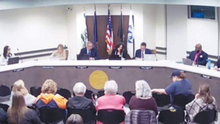 Madison Heights City Council members sworn in, those leaving office honored