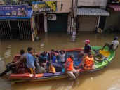 Photos: Recovery under way after floods in Indonesia, Sri Lanka, Thailand