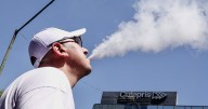 Aprueba ‘4T’ prohibir vapeadores, pero no criminaliza consumo
