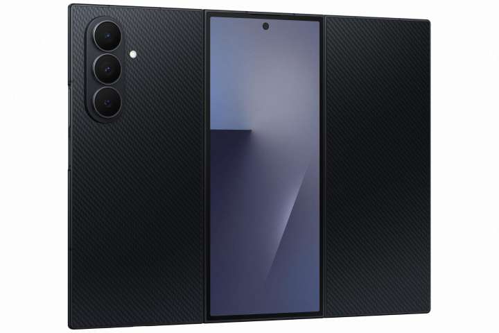 First Galaxy Z TriFold hands-on video shows major strengths and weaknesses